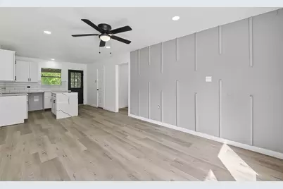 4933 Doolittle Boulevard, Houston, TX 77033 - Photo 3