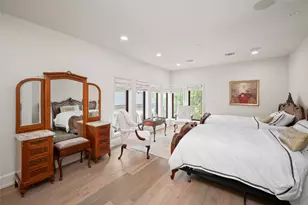 11518 Shadow Way, Houston, TX 77024 - Photo 31