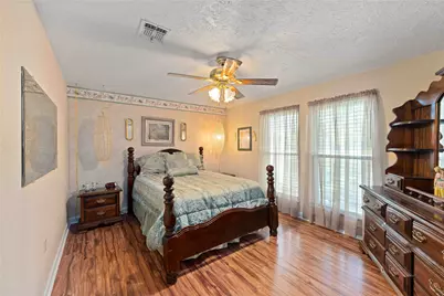 111 Commerce Lane, Highlands, TX 77562 - Photo 25