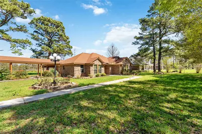 111 Commerce Lane, Highlands, TX 77562 - Photo 1