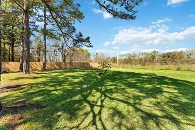 111 Commerce Lane, Highlands, TX 77562 - Photo 33