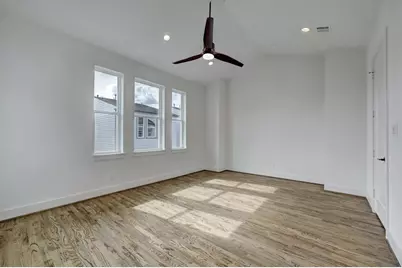 1535 W 24th Street #C, Houston, TX 77008 - Photo 11
