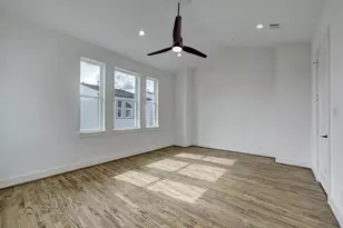 1535 W 24th St, Houston, TX 77008 - Photo 11