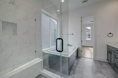 1535 W 24th Street #C, Houston, TX 77008 - Photo 13