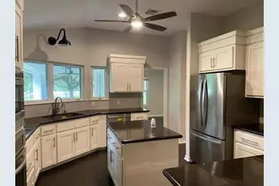 9550 Lake Conroe Drive, Conroe, TX 77304 - Photo 15