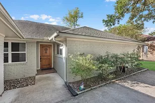 14319 Ella Lee Ln, Houston, TX 77077 - Photo 3