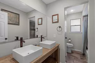 14319 Ella Lee Ln, Houston, TX 77077 - Photo 17