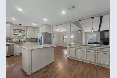 14319 Ella Lee Lane, Houston, TX 77077 - Photo 7