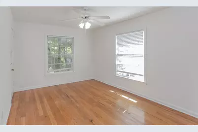 1828 W Main Street #4, Houston, TX 77098 - Photo 9