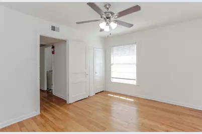1828 W Main Street #4, Houston, TX 77098 - Photo 3