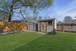 307 Sulky Trail St, Houston, TX 77060 - Photo 15