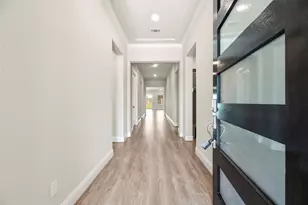 9615 Hunters Run Dr, Missouri City, TX 77459 - Photo 3