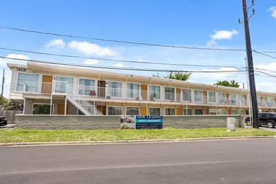 1408 Hughes Street #4, Houston, TX 77023 - Photo 1