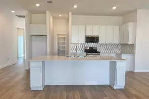 2915 Palm Branch Dr, Texas City, TX 77568 - Photo 3