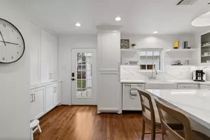 1749 Banks St, Houston, TX 77098 - Photo 9