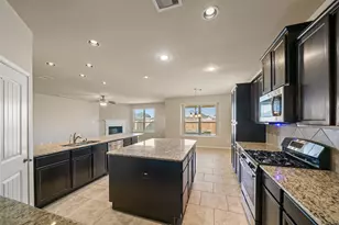 11719 Eagle Ridge Dr, Mont Belvieu, TX 77535 - Photo 1