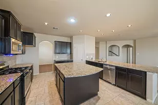 11719 Eagle Ridge Dr, Mont Belvieu, TX 77535 - Photo 9