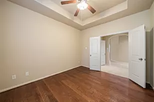 11719 Eagle Ridge Dr, Mont Belvieu, TX 77535 - Photo 3