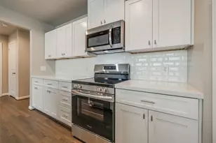 221 Pk Pl Cir, Waller, TX 77484 - Photo 13
