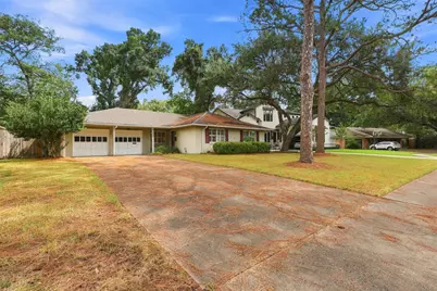 5206 Carew Street, Houston, TX 77096 - Photo 1