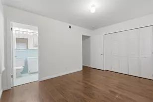 5206 Carew St, Houston, TX 77096 - Photo 9