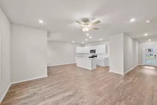 12072 Moonlight Path Dr, Conroe, TX 77304 - Photo 7
