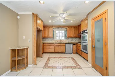 8428 Swiftwater Lane, Houston, TX 77075 - Photo 13