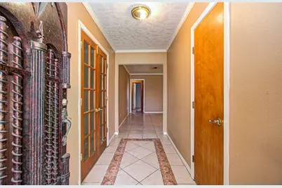 8428 Swiftwater Lane, Houston, TX 77075 - Photo 3