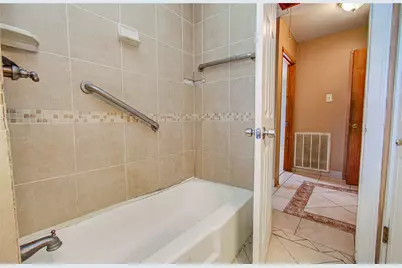 8428 Swiftwater Lane, Houston, TX 77075 - Photo 23