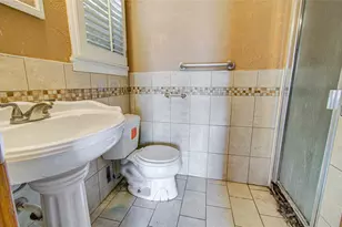 8428 Swiftwater Ln, Houston, TX 77075 - Photo 21