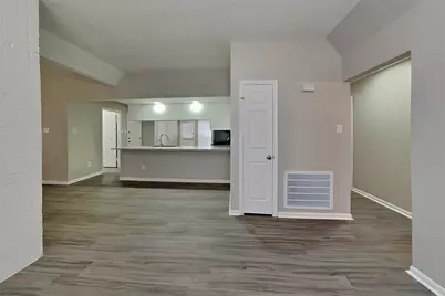 80 Laughing Brook Court, The Woodlands, TX 77380 - Photo 11