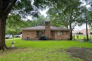 213 E Rhodes Ave, Lufkin, TX 75901 - Photo 15