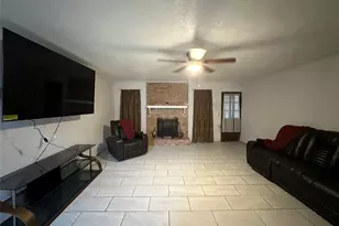 213 E Rhodes Ave, Lufkin, TX 75901 - Photo 5
