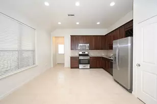 9415 Savannah Holly Dr, Houston, TX 77075 - Photo 15