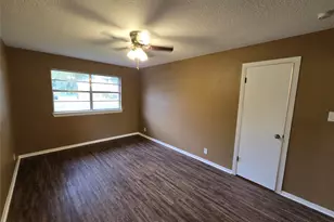 1169 E Kyle Rd, Clute, TX 77531 - Photo 15