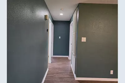 1169 E Kyle Road, Clute, TX 77531 - Photo 17