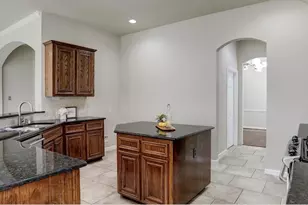 13301 Ravenlake Dr, Pearland, TX 77584 - Photo 13