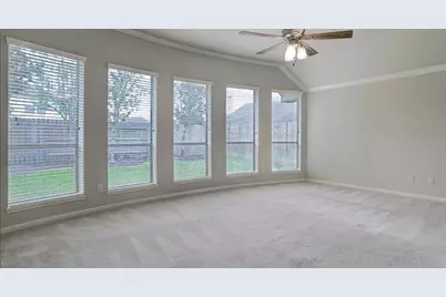 13301 Ravenlake Drive, Pearland, TX 77584 - Photo 17