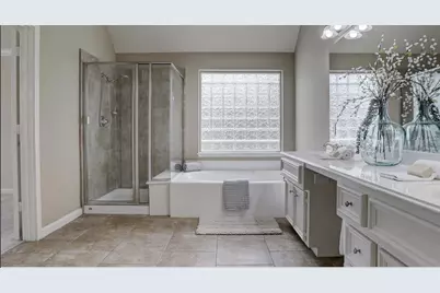 13301 Ravenlake Drive, Pearland, TX 77584 - Photo 21