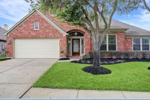 13301 Ravenlake Dr, Pearland, TX 77584 - Photo 1