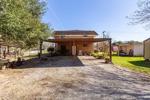 688 Co Rd 2097, Liberty, TX 77575 - Photo 37