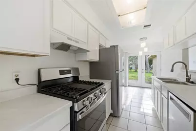 12203 Cape Hyannis Drive, Houston, TX 77048 - Photo 7