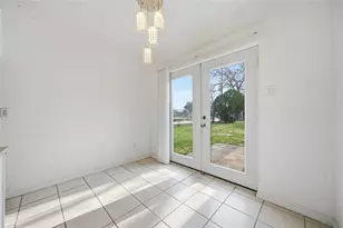 12203 Cape Hyannis Dr, Houston, TX 77048 - Photo 11