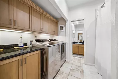 11711 Memorial Drive #258, Houston, TX 77024 - Photo 11