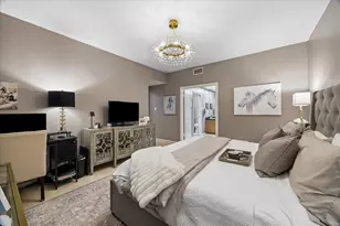 11711 Memorial Dr, Houston, TX 77024 - Photo 9