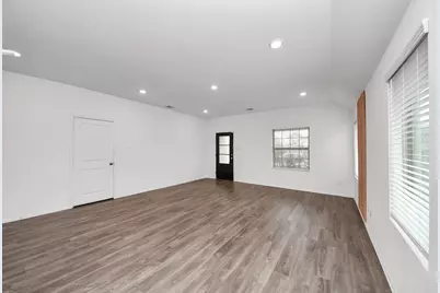 14230 Elrington Hollow Trail, Fresno, TX 77583 - Photo 9