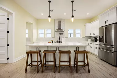 11207 Schwartz Drive, Galveston, TX 77554 - Photo 9