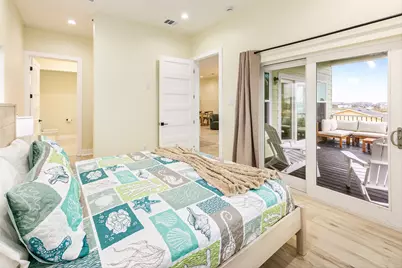 11207 Schwartz Drive, Galveston, TX 77554 - Photo 15