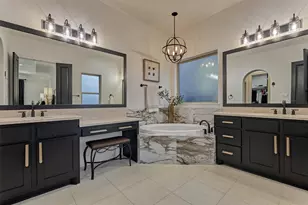 39 Beacons Light Pl, Tomball, TX 77375 - Photo 19