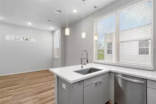 606 Thornton Rd, Houston, TX 77018 - Photo 9